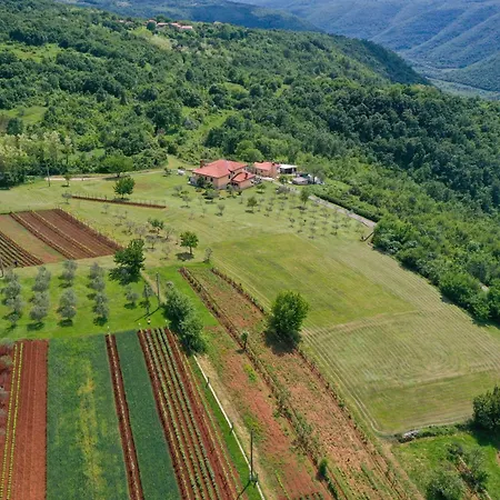 아파트 Solitude- Luxury Retreat Surrounded By Nature Near Labin *