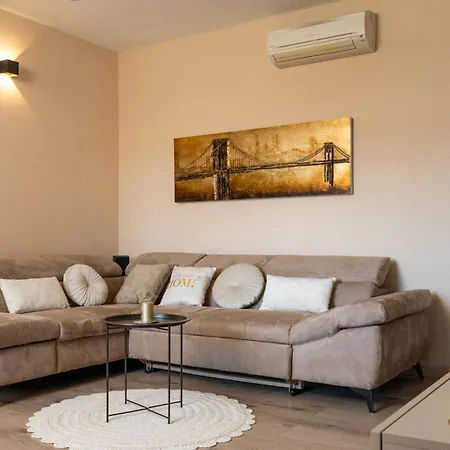 Apartment Solitude- Luxury Retreat Surrounded By Nature Near Labin *