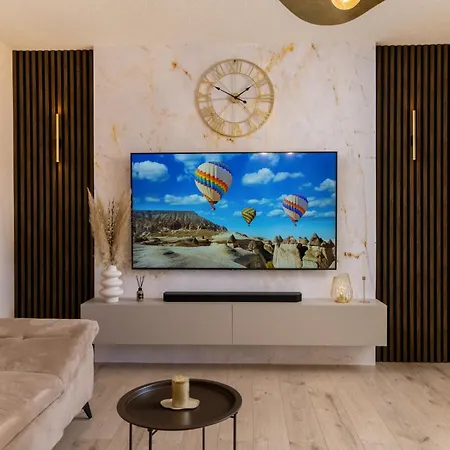 Apartment Solitude- Luxury Retreat Surrounded By Nature Near Labin *