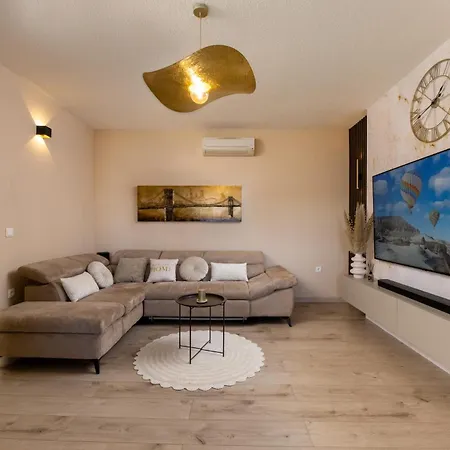 Solitude- Luxury Retreat Surrounded By Nature Near Labin Ruzici (Sveta Nedelja)