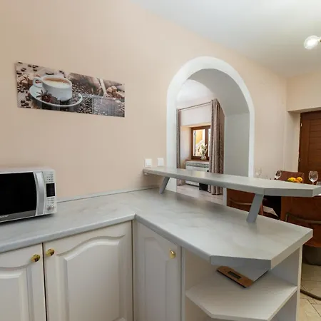 Solitude- Luxury Retreat Surrounded By Nature Near Labin Apartment *