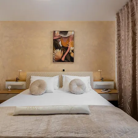Apartment Solitude- Luxury Retreat Surrounded By Nature Near Labin *
